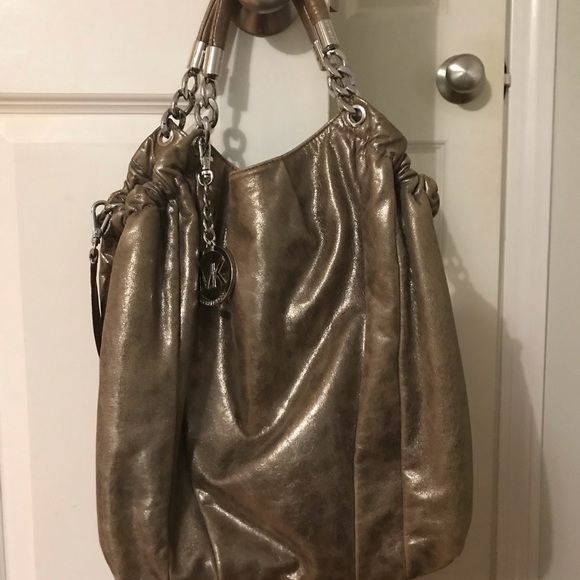 Michael Kors Metallic purse - Picture 1 of 3
